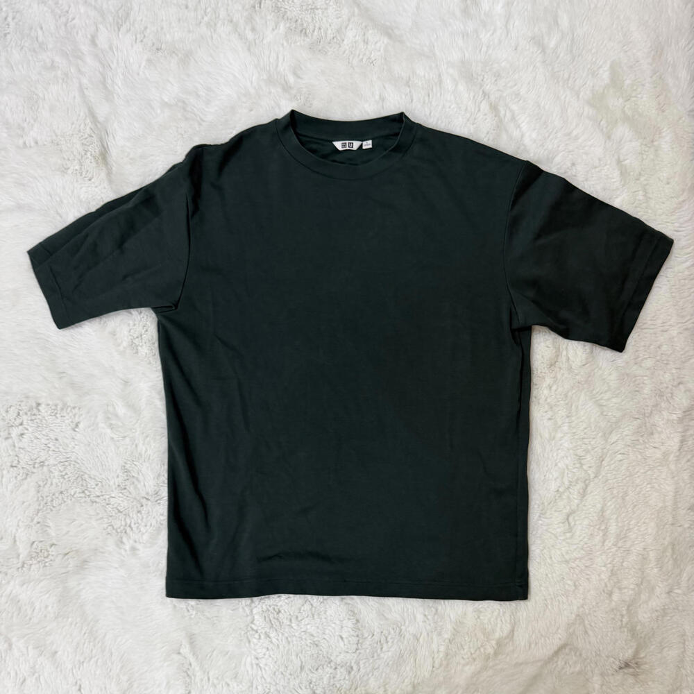 Uniqlo U Men's Forest Green Short Sleeve T-Shirt Size Large